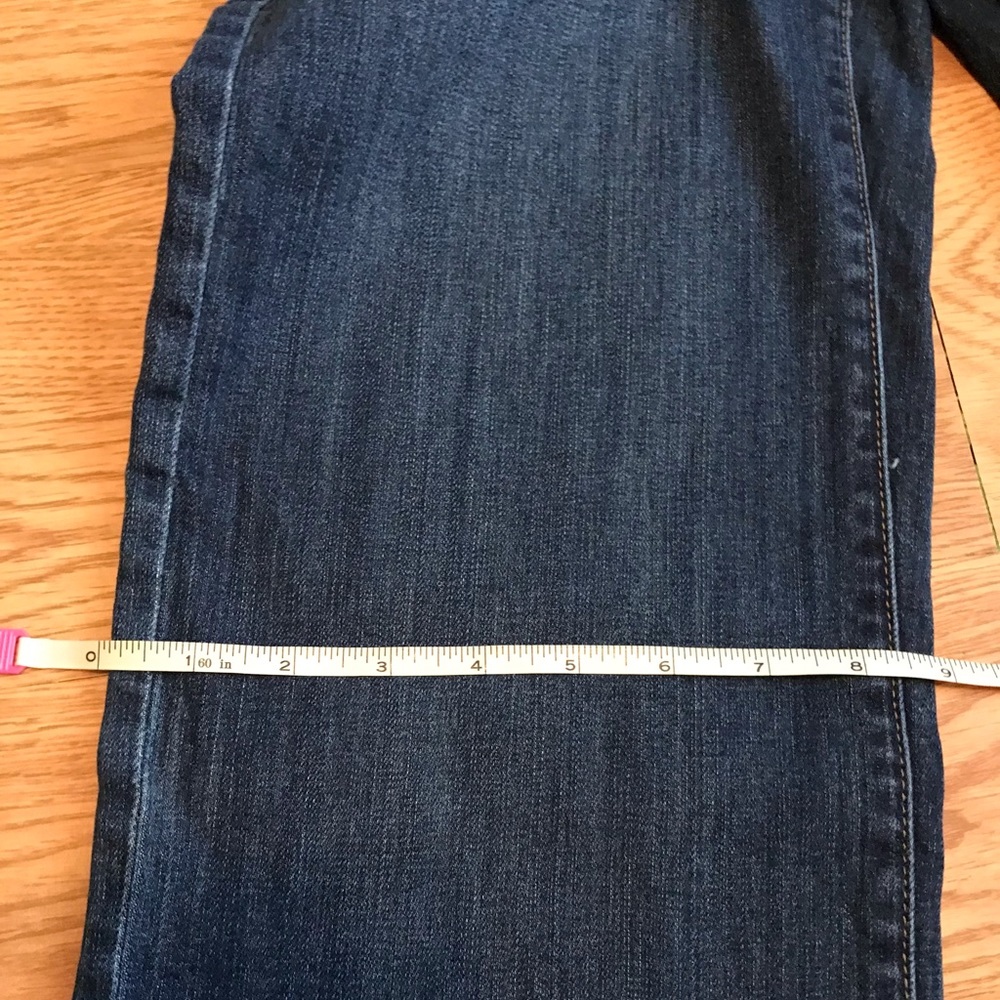 Isaac Mizrahi Live Cowboy Cut “Grace” Jeans in Like New Condition, - Picture 6 of 14